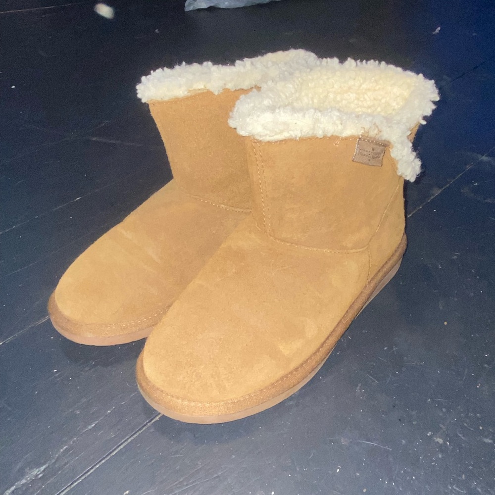 Minnetonka Low-top Boots